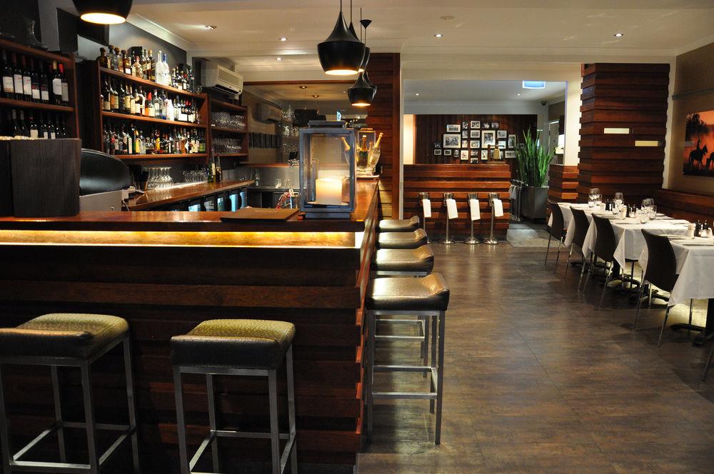 布里斯班甘巴罗酒店 外观 照片 Interior of the restaurant