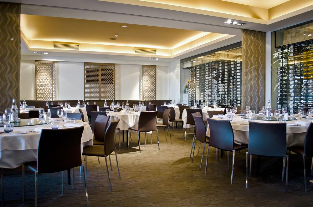 布里斯班甘巴罗酒店 外观 照片 The interior of the restaurant