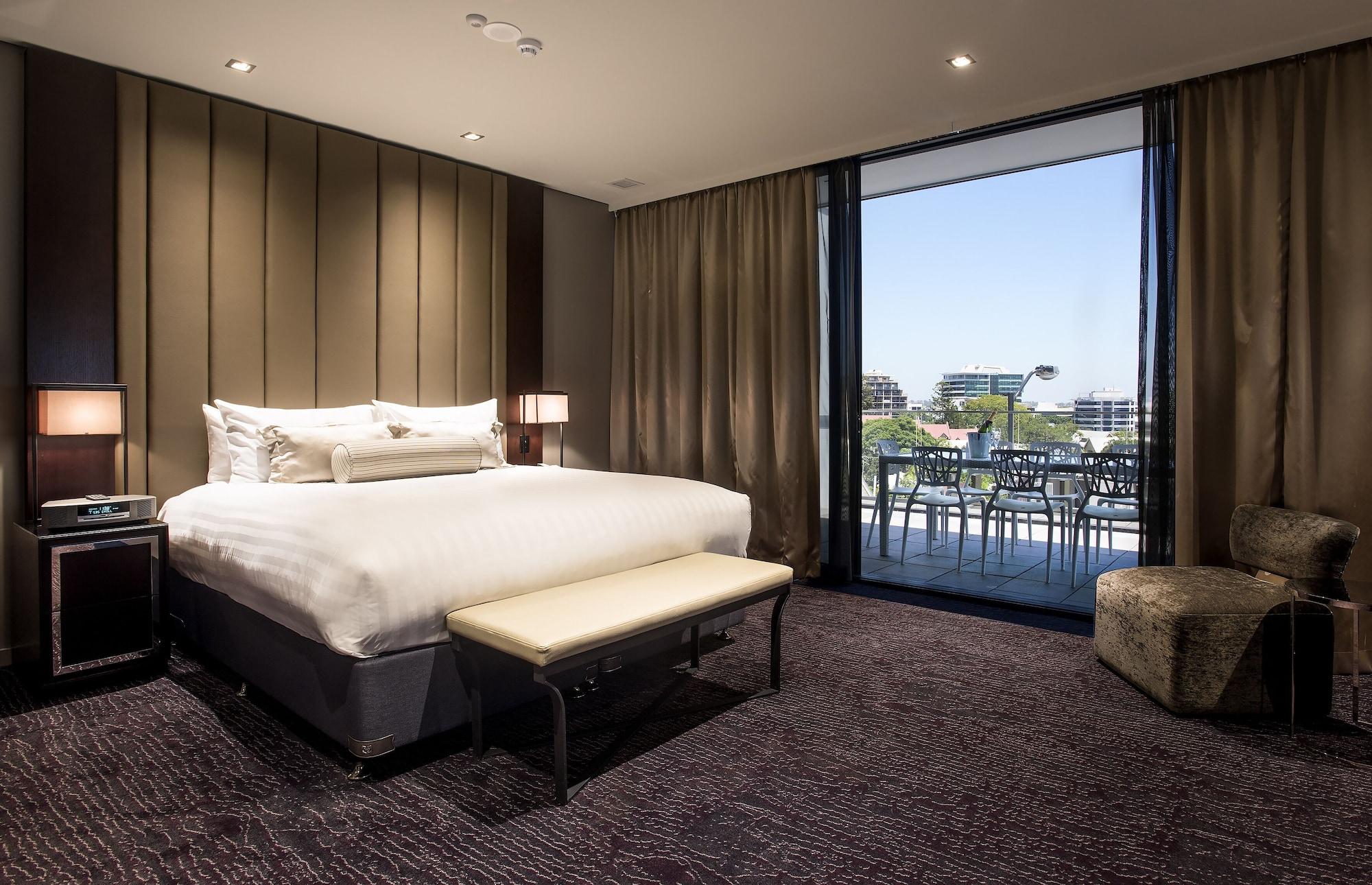 布里斯班甘巴罗酒店 外观 照片 A bedroom at the hotel