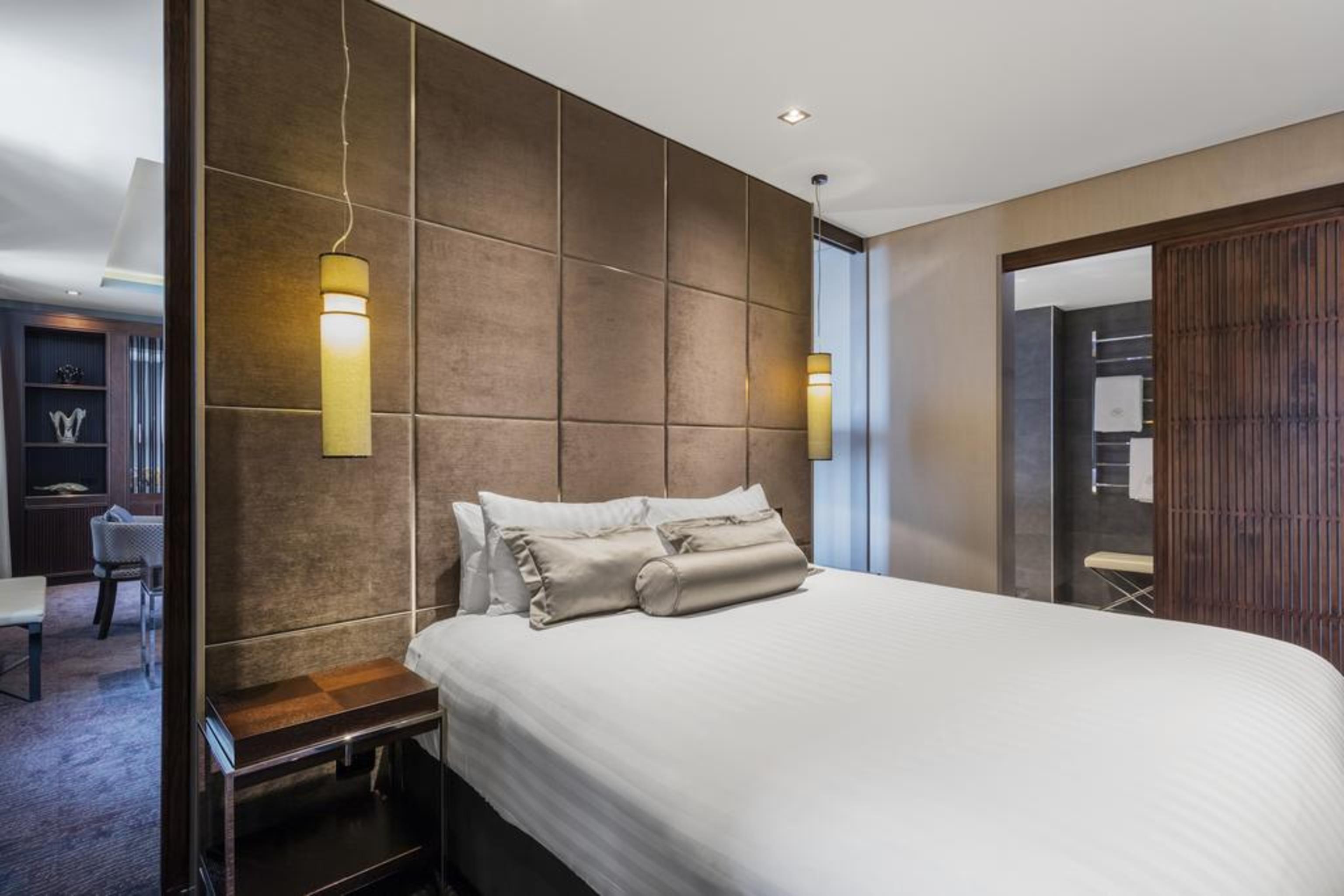 布里斯班甘巴罗酒店 外观 照片 A bedroom at the hotel