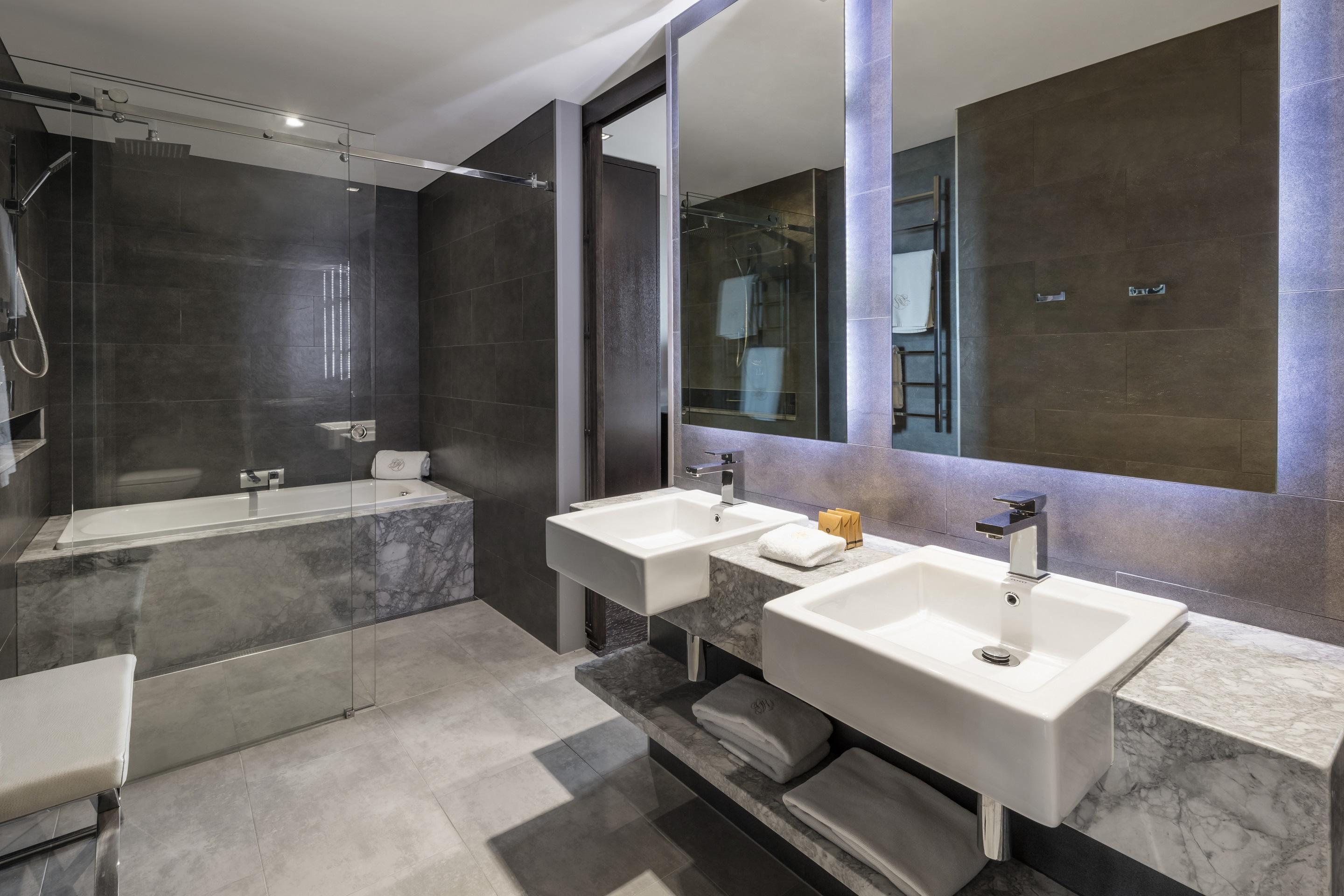 布里斯班甘巴罗酒店 外观 照片 Bathroom