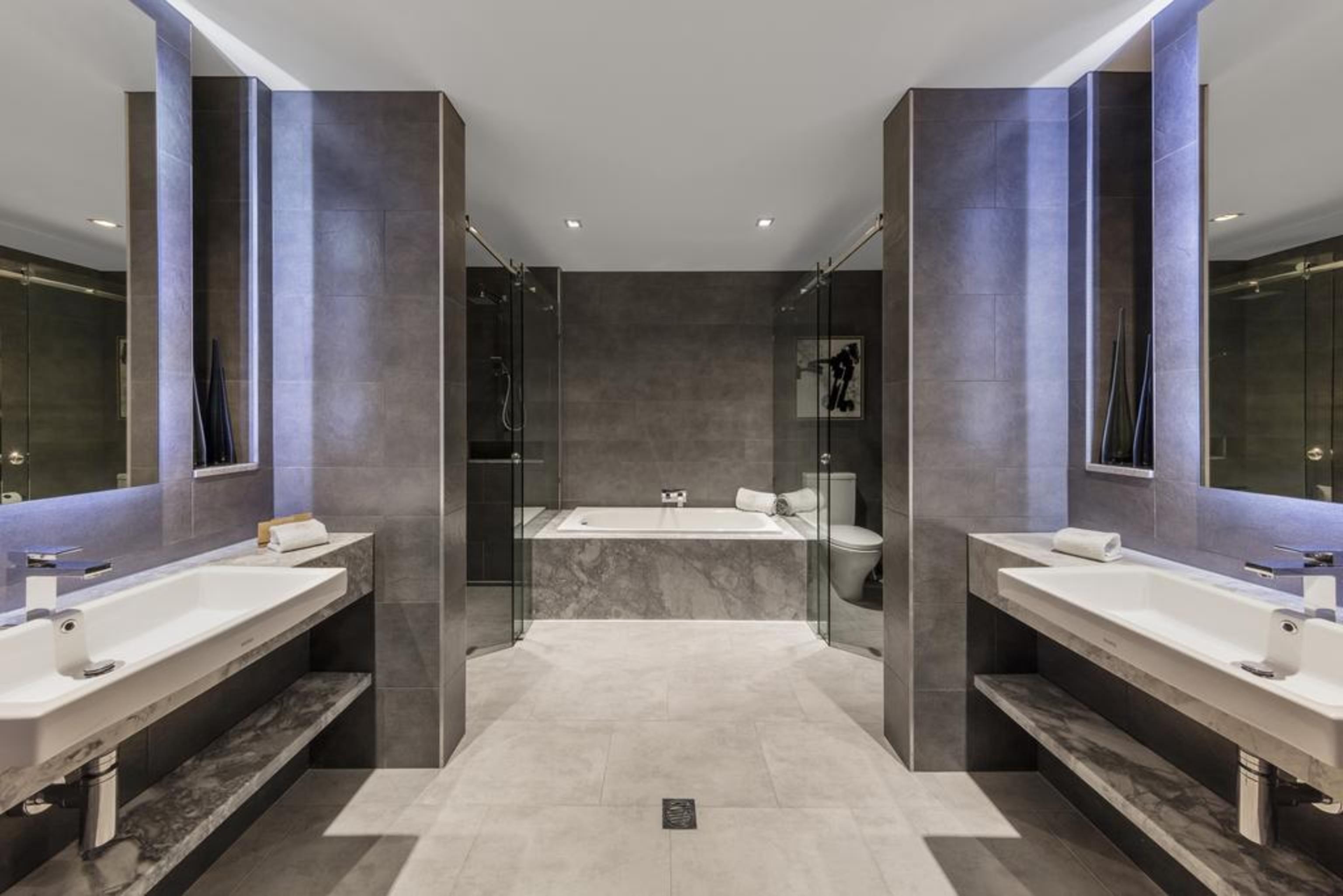 布里斯班甘巴罗酒店 外观 照片 Bathroom