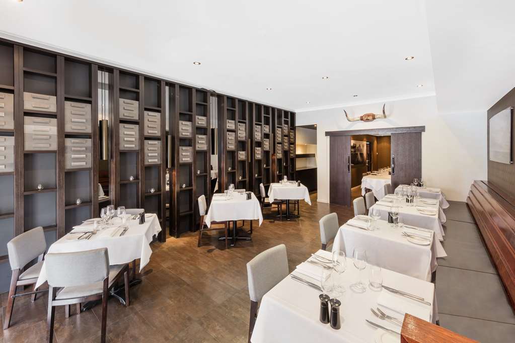 布里斯班甘巴罗酒店 餐厅 照片 Interior of the restaurant